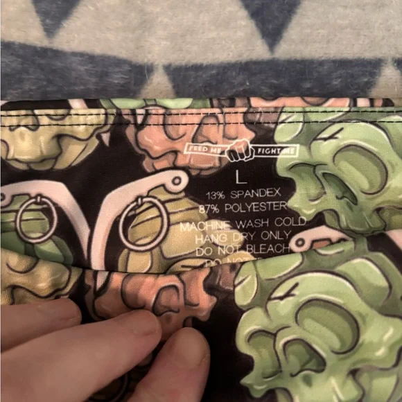 Feed Me Fight Me - full length - large - Picture 2 of 2